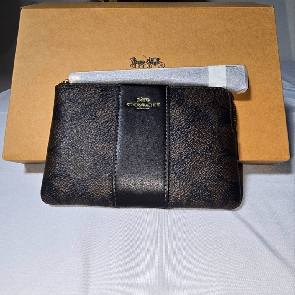 Coach Corner Zip Wristlet In Signature Canvas With Black Stripe
